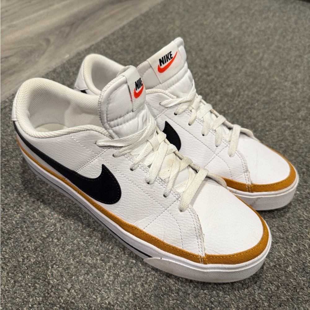 Nike court legacy sneakers